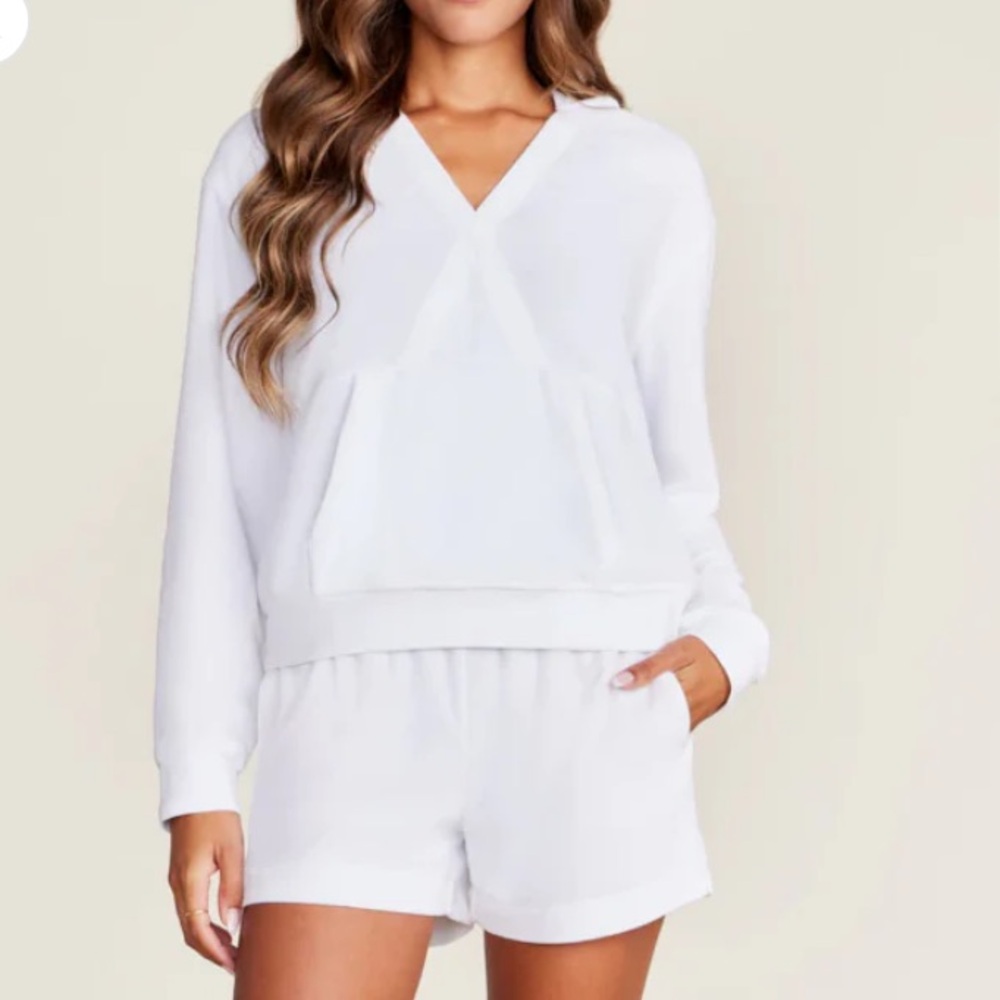 Barefoot Dreams White Relaxed Long Sleeve Sweatshirt
